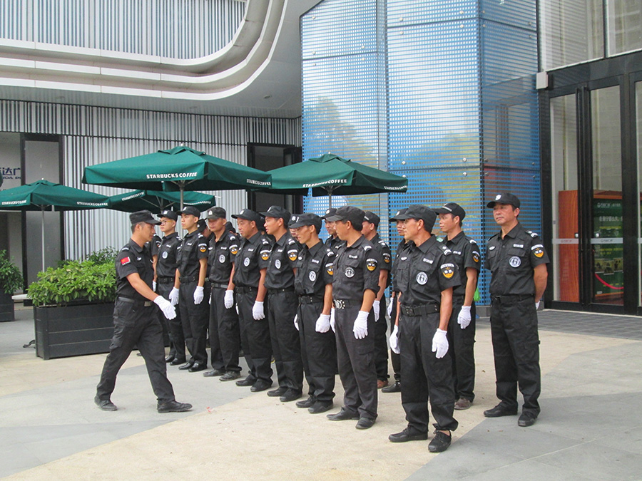 貴州雄鷹保安服務貴陽分公司 專業守護，信賴之選